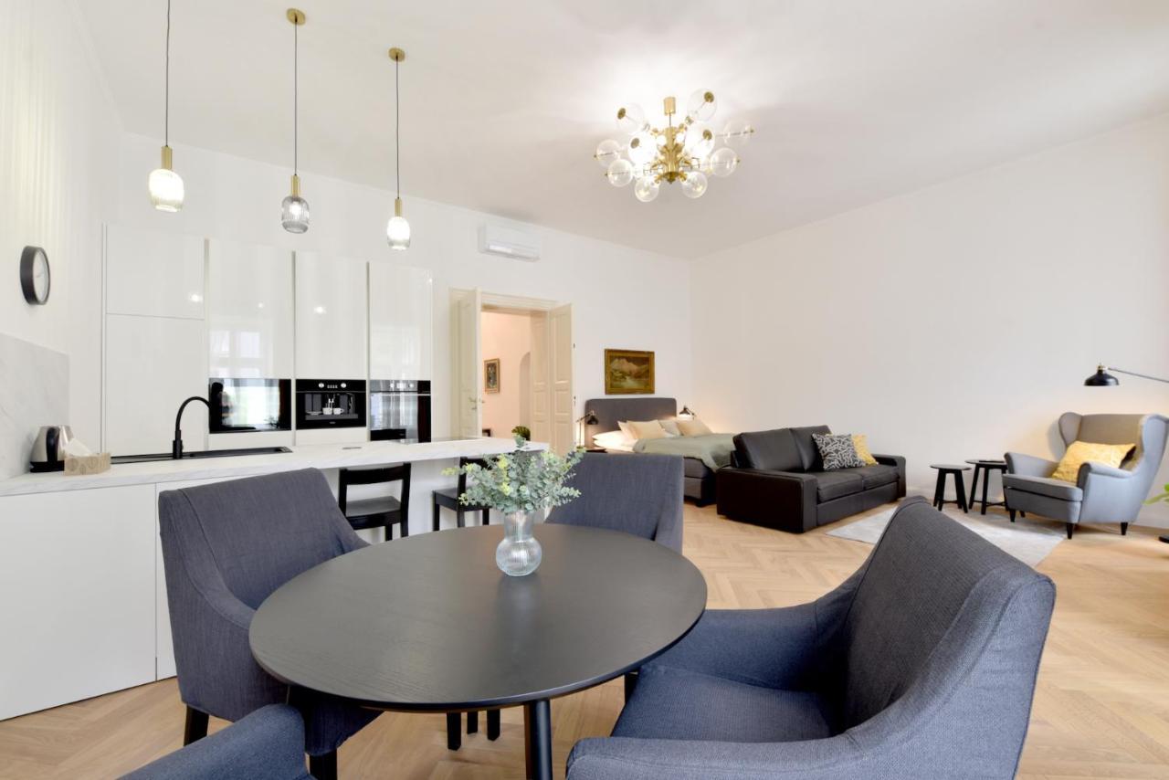 Apartman S Balkonom Trenčín Exteriér fotografie